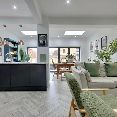 Clover Lodge Portsmouth Luxury Home With Off Road Free Parking Eksteriør bilde