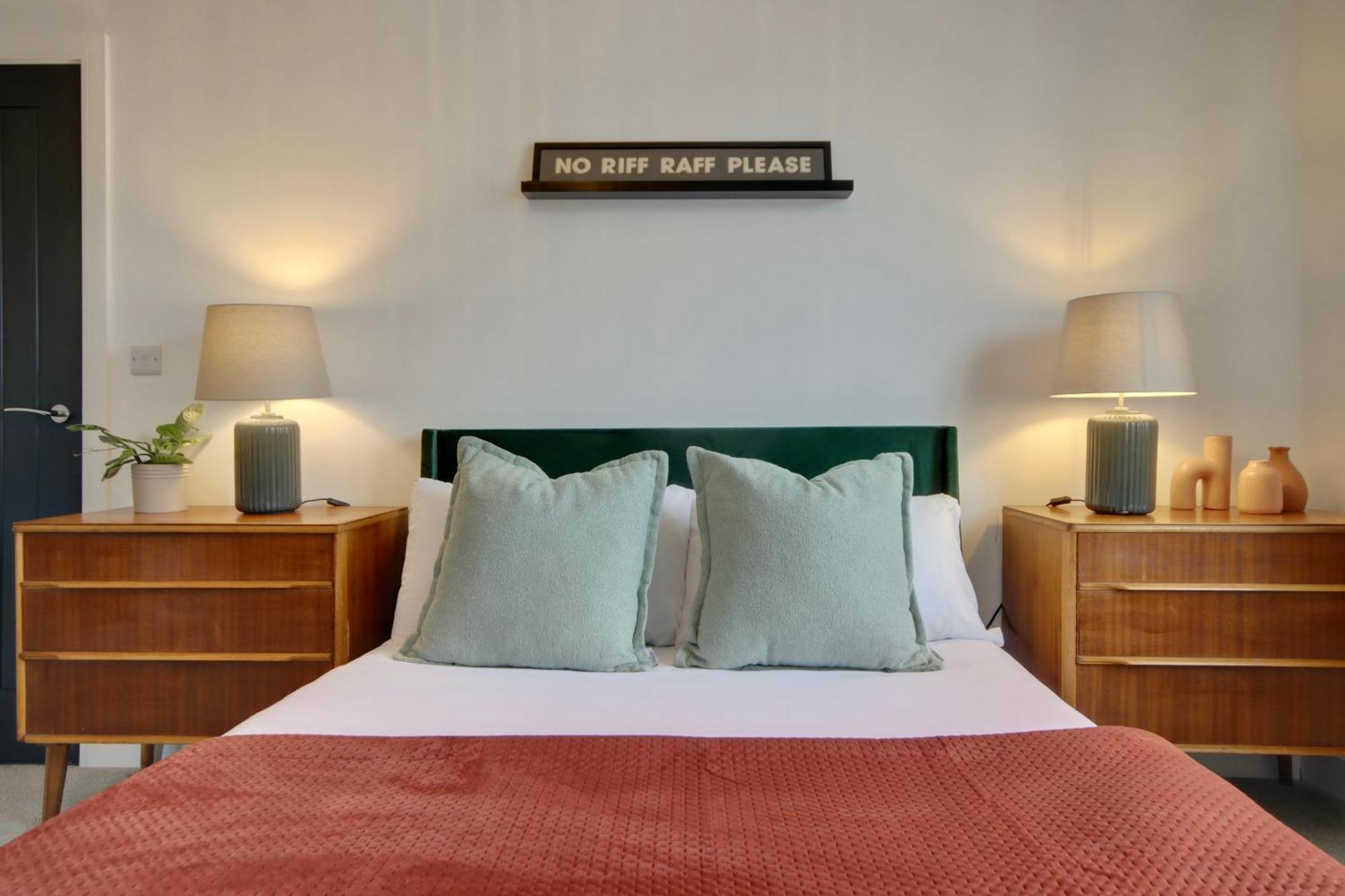 Clover Lodge Portsmouth Luxury Home With Off Road Free Parking Eksteriør bilde
